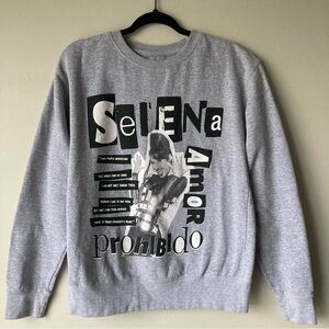Selena Official Merch Women’s Sweatshirt Small Amor Prohibido